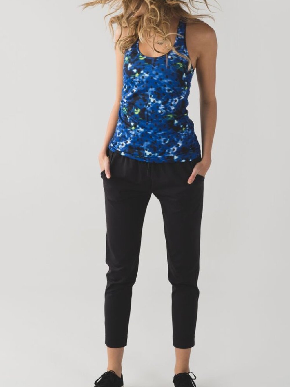 NEW Lululemon Cool Racerback Windy Blooms Saphire Blue Multi size 6